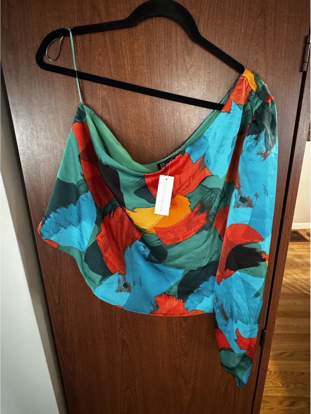 NY&Co One Shoulder Floral Blouse NWT Women’s L Asymmetrical Cowl Neck Top
